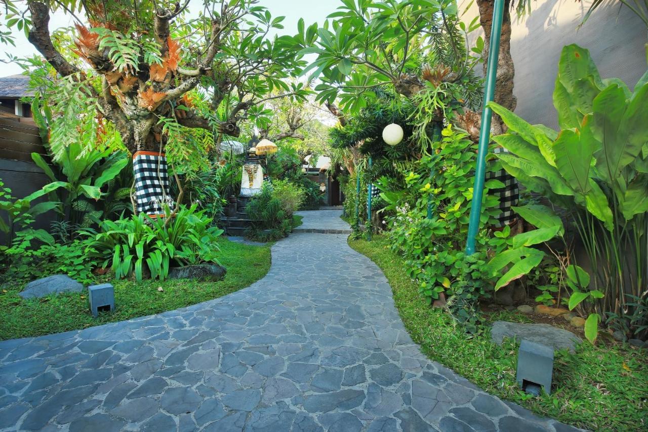 Le Jardin Villas Seminyak Exterior foto